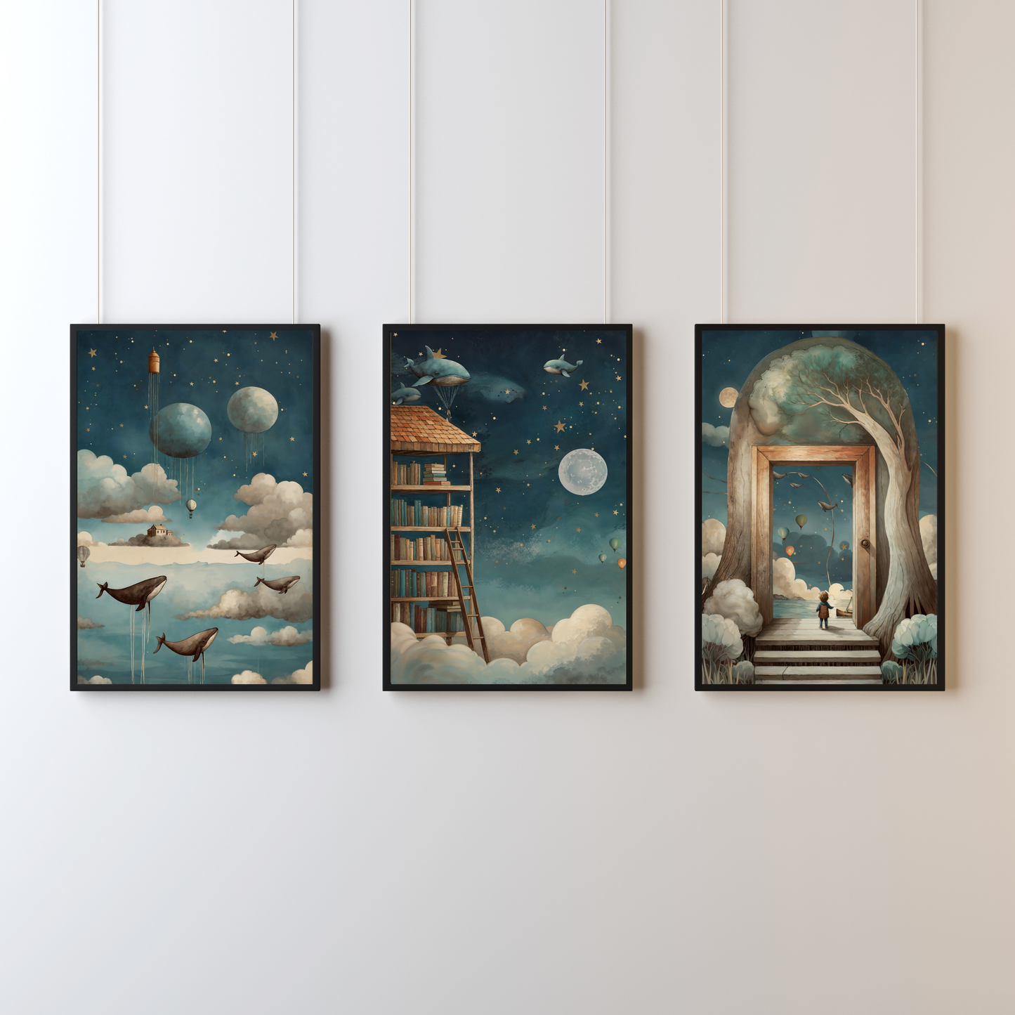 Tre sagolika posters ur Lillrums kollektion Vindarnas sagor, upphängda på rad mot en vit vägg – motiv med svävande valar, månbelyst bibliotek och magisk portal bland moln.